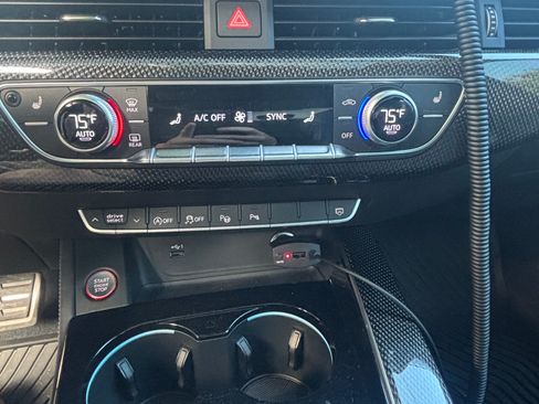 Used 2022 Audi S4 Prestige AWD/4WD image 11