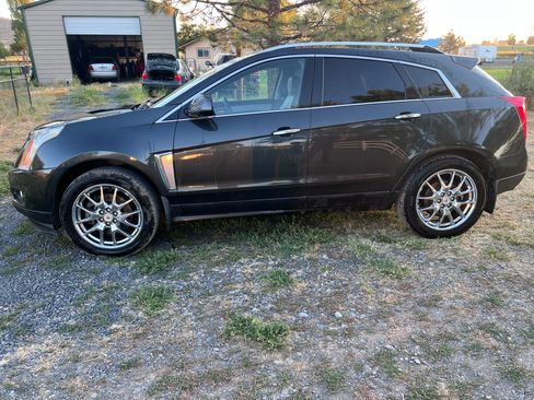 Used 2014 Cadillac SRX Performance w/ Driver Awareness Package FWD image 8