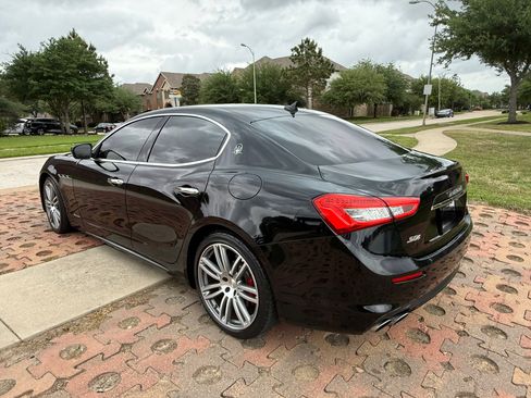 Used 2018 Maserati Ghibli S GranLusso image 5