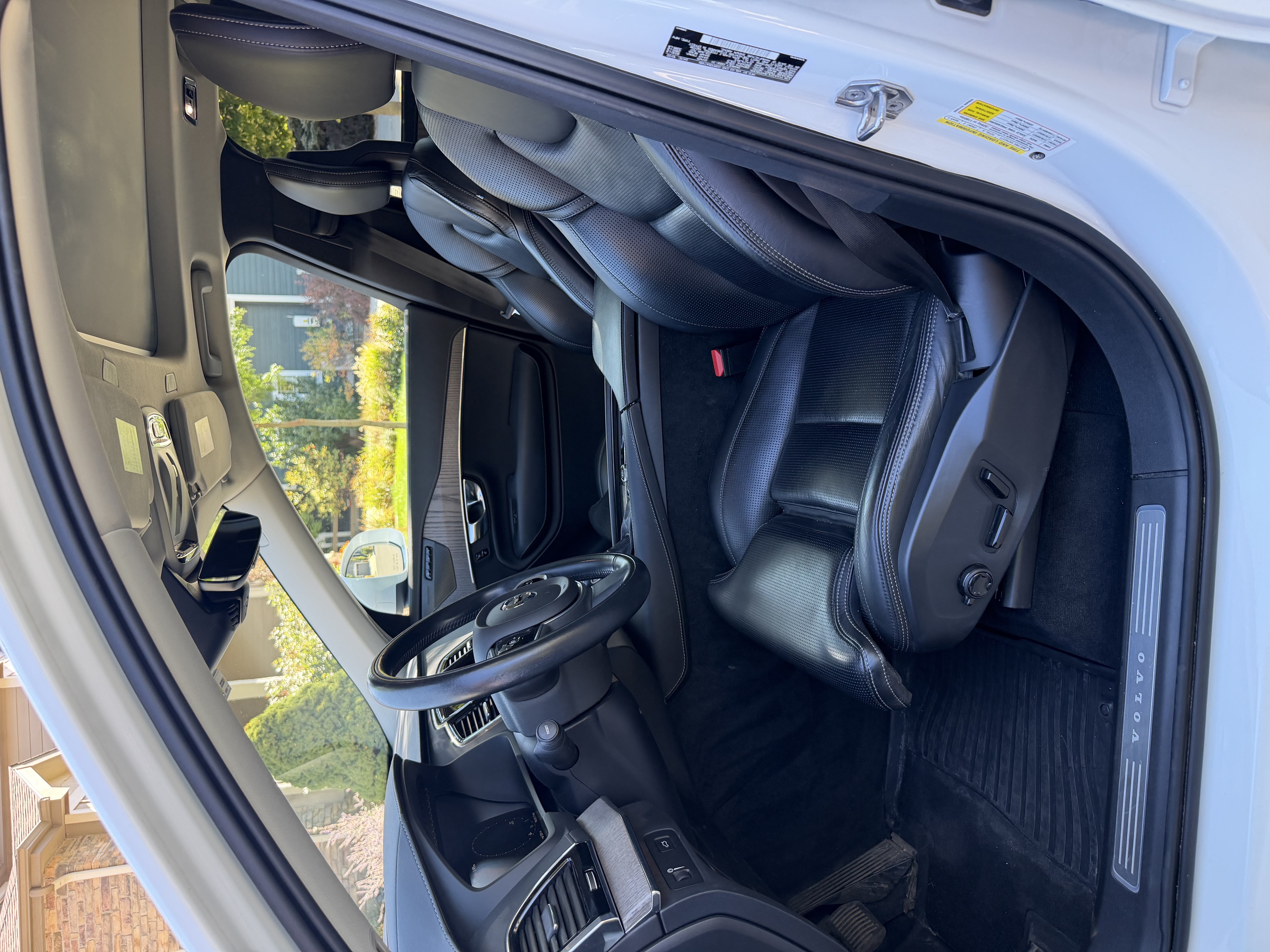 Used 2021 Volvo XC90 T6 Inscription w/ Advanced Package AWD/4WD image 11