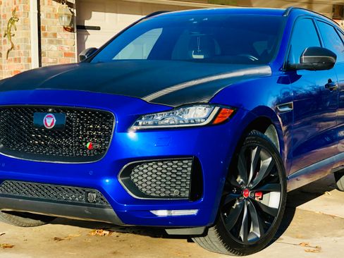 Used 2017 Jaguar F-PACE First Edition AWD/4WD image 4