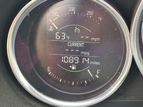 Used 2019 MAZDA MX-5 Miata Sport image 9