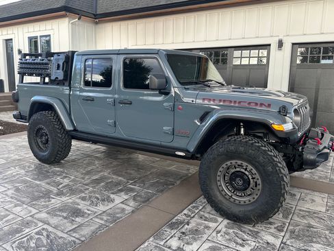 Used 2025 Jeep Gladiator Rubicon AWD/4WD image 5