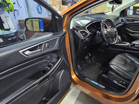 Used 2017 Ford Edge Titanium w/ Equipment Group 301A image 4