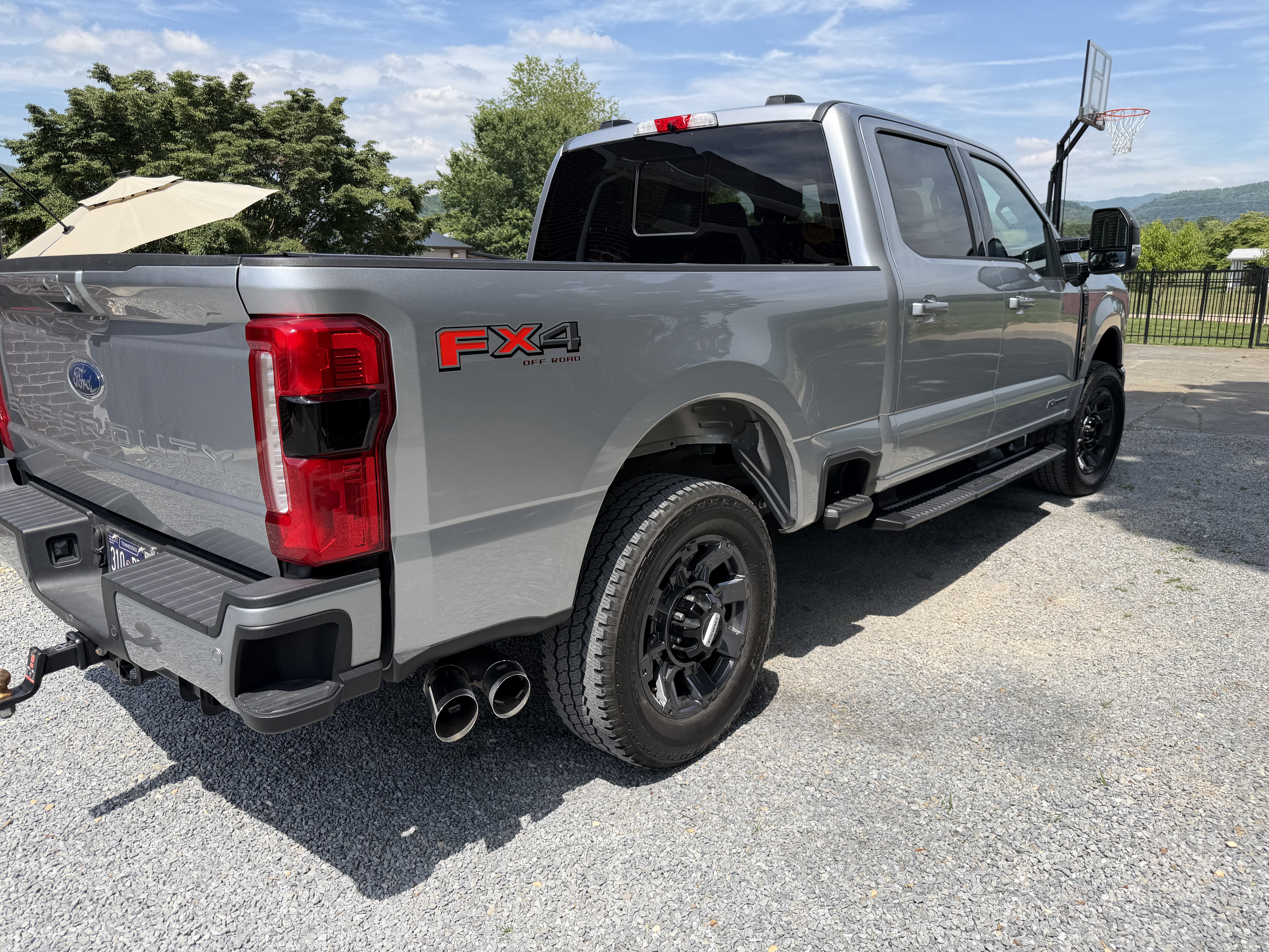Used 2024 Ford F250 Lariat w/ Lariat Ultimate Package AWD/4WD image 5