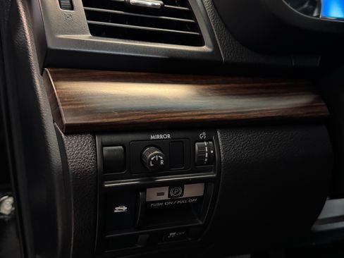 Used 2013 Subaru Outback 3.6R Limited w/ Special Appearance Pkg image 10