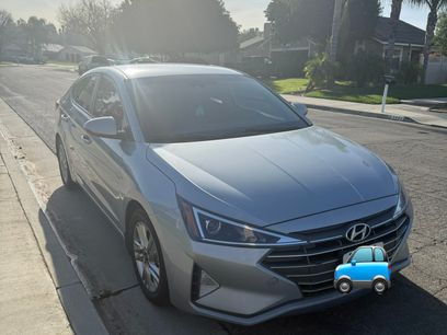 Used 2020 Hyundai Elantra SEL w/ Cargo Package (C1)