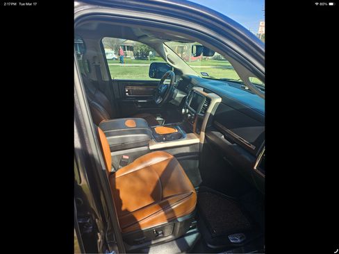 Used 2017 RAM 1500 Laramie Longhorn image 17