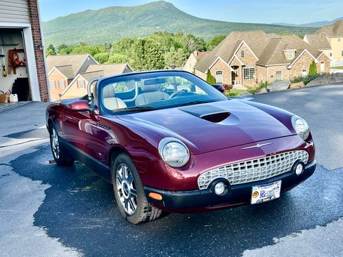 Used 2004 Ford Thunderbird RWD image 1