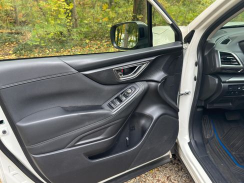 Used 2019 Subaru Forester Premium image 13