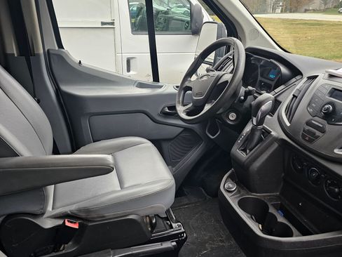 Used 2018 Ford Transit 250 130 Low Roof image 13