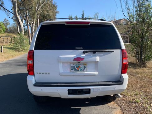 Used 2013 Chevrolet Tahoe LS w/ Convenience Package AWD/4WD image 4