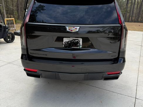 Used 2022 Cadillac Escalade ESV Sport Platinum AWD/4WD image 5