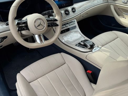 Used 2021 Mercedes-Benz E 450 4MATIC Cabriolet image 10
