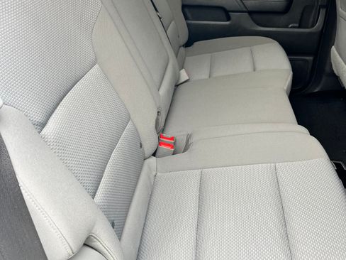 Used 2018 Chevrolet Silverado 1500 Custom w/ Custom Value Package image 4