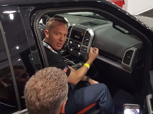 Used 2019 Ford F150 Lariat w/ Equipment Group 502A Luxury image 5