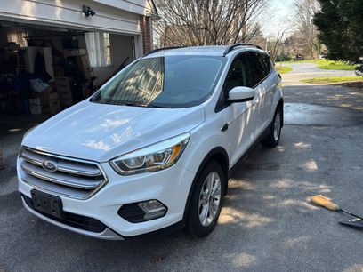 Used 2017 Ford Escape SE w/ Equipment Group 201A