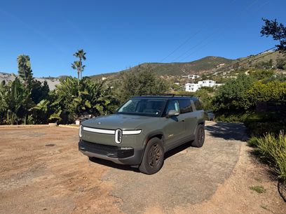 Used 2023 Rivian R1S Launch Edition