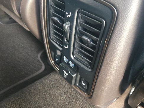 Used 2015 Jeep Grand Cherokee Summit image 18