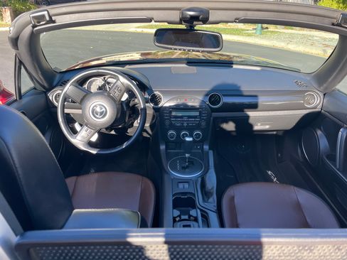 Used 2014 MAZDA MX-5 Miata Grand Touring w/ Premium Package image 9