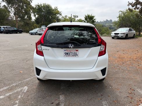 Used 2016 Honda Fit LX image 4