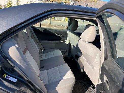 Used 2013 Toyota Camry LE image 8