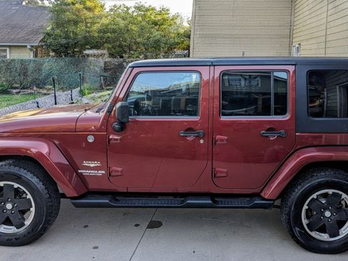 Used 2008 Jeep Wrangler Unlimited Sahara w/ Trailer Tow Group AWD/4WD image 1