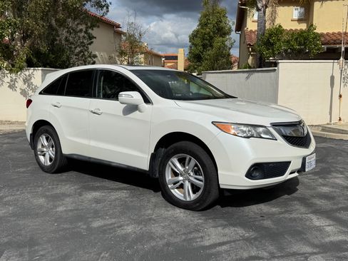 Used 2015 Acura RDX FWD image 2