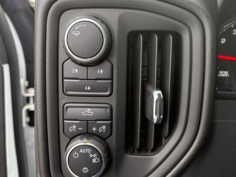 Used 2022 Chevrolet Silverado 2500 W/T w/ WT Fleet Convenience Package image 25