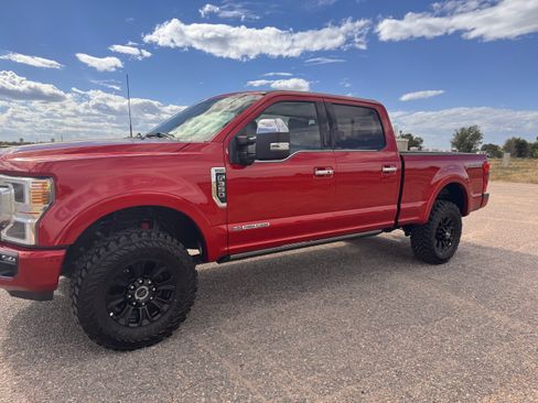 Used 2022 Ford F350 Platinum w/ Tremor Off-Road Package image 13