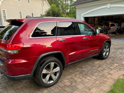 Used 2015 Jeep Grand Cherokee Limited image 10