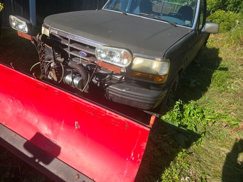 Used 1996 Ford F150 4x4 Regular Cab image 2