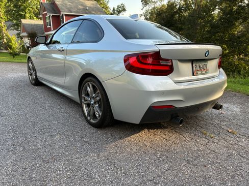 Used 2014 BMW M235i Coupe RWD image 9