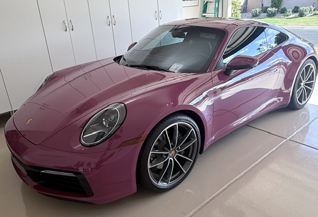 Used 2024 Porsche 911 Carrera image 4