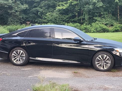 Used 2020 Honda Accord EX image 5