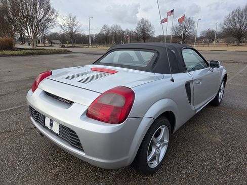 Used 2001 Toyota MR2 image 5