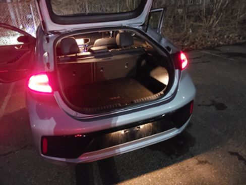 Used 2019 Hyundai Ioniq Limited FWD image 8