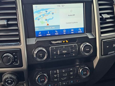 Used 2019 Ford F150 Lariat image 19