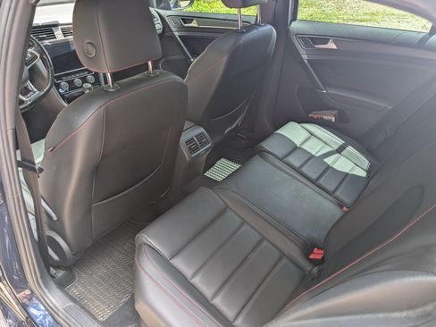 Used 2018 Volkswagen GTI SE w/ SE Leather Package image 7