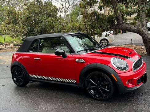 Used 2014 MINI Cooper S image 5