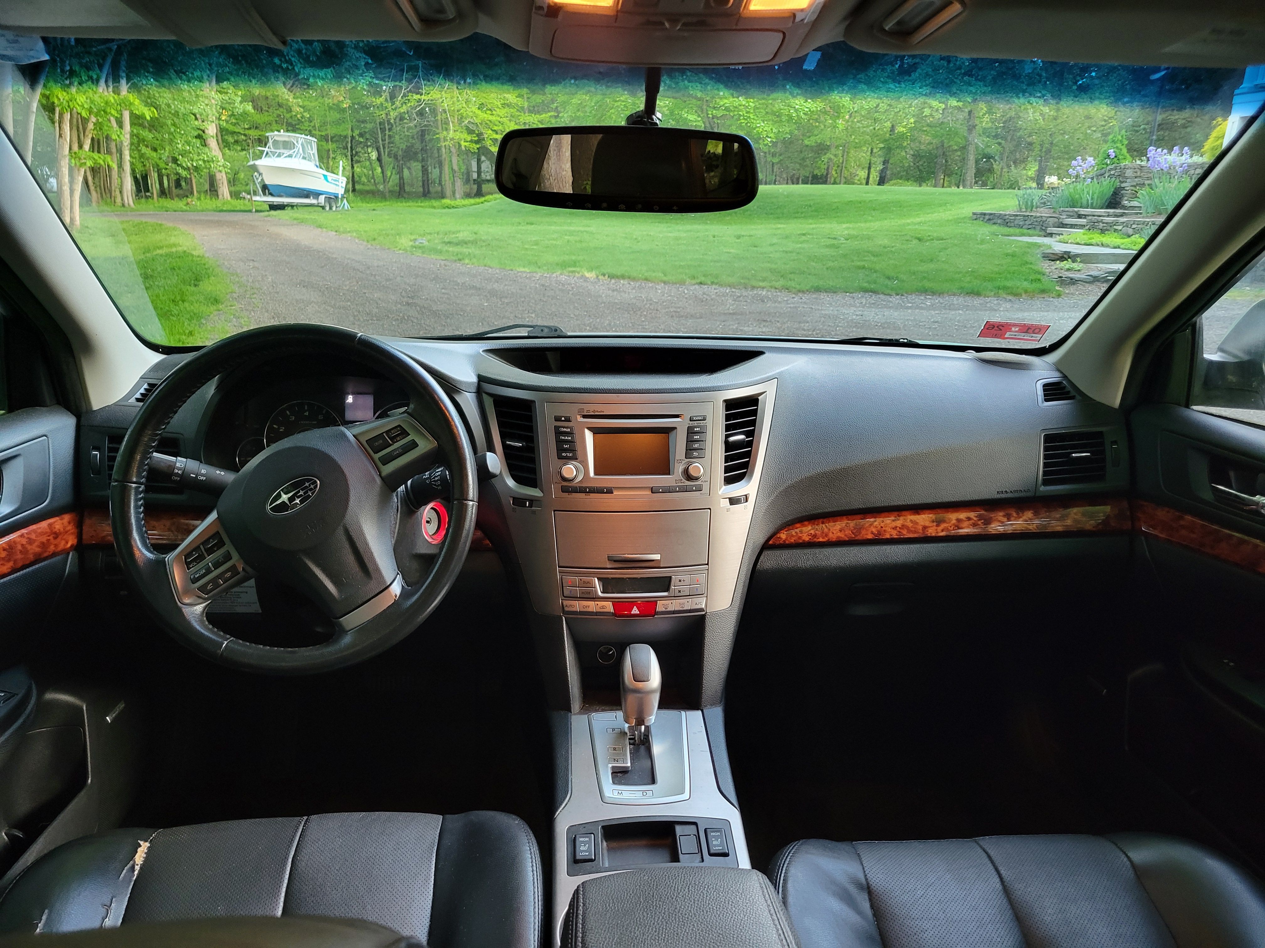 Used 2012 Subaru Outback 2.5i Limited w/ Moonroof Pkg AWD/4WD image 14
