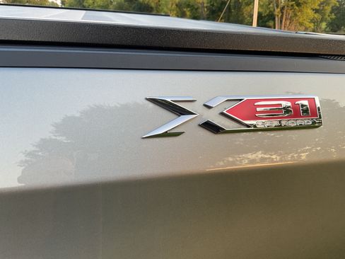 Used 2025 GMC Sierra 1500 SLT w/ SLT Premium Plus Package AWD/4WD image 6