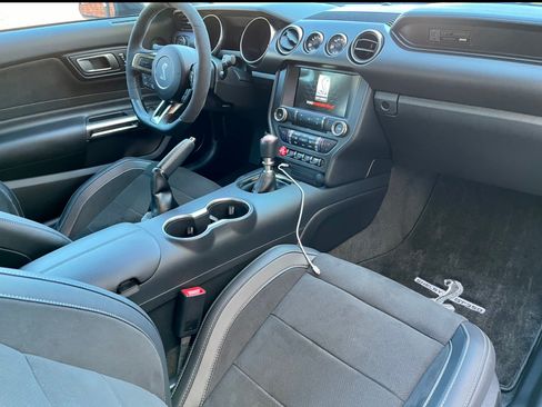 Used 2018 Ford Mustang Shelby GT350 w/ Convenience Package image 8