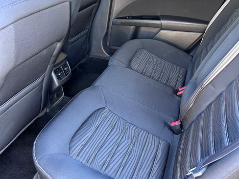 Used 2016 Ford Fusion SE image 12