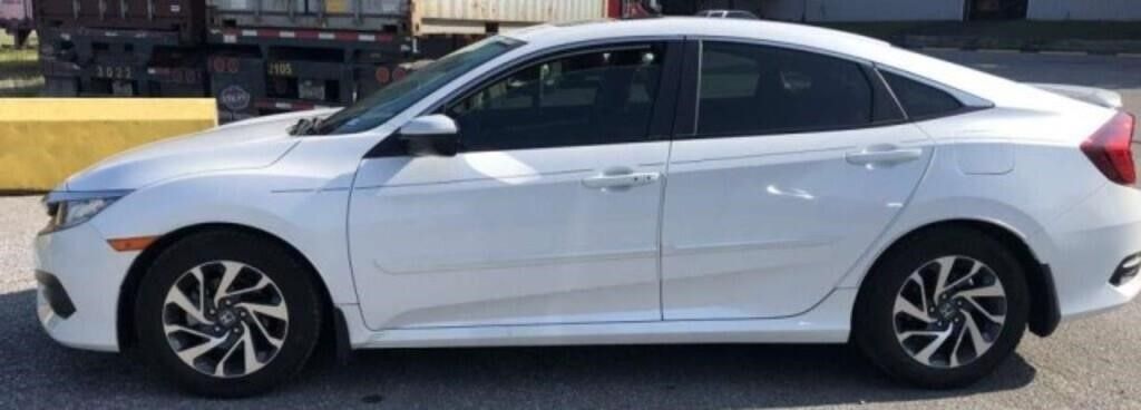 Used 2016 Honda Civic EX image 9