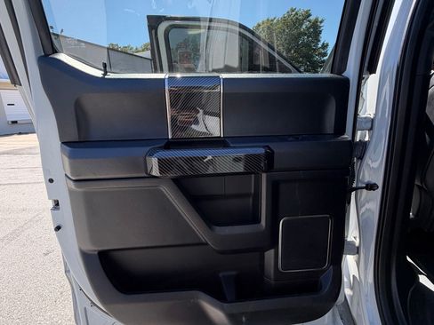 Used 2017 Ford F150 Raptor w/ Equipment Group 802A Luxury image 20