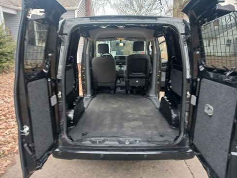 Used 2021 Nissan NV200 SV w/ Sliding Door Glass Package image 6