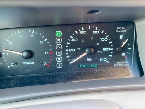 Used 2010 Ford F150 Lariat image 28