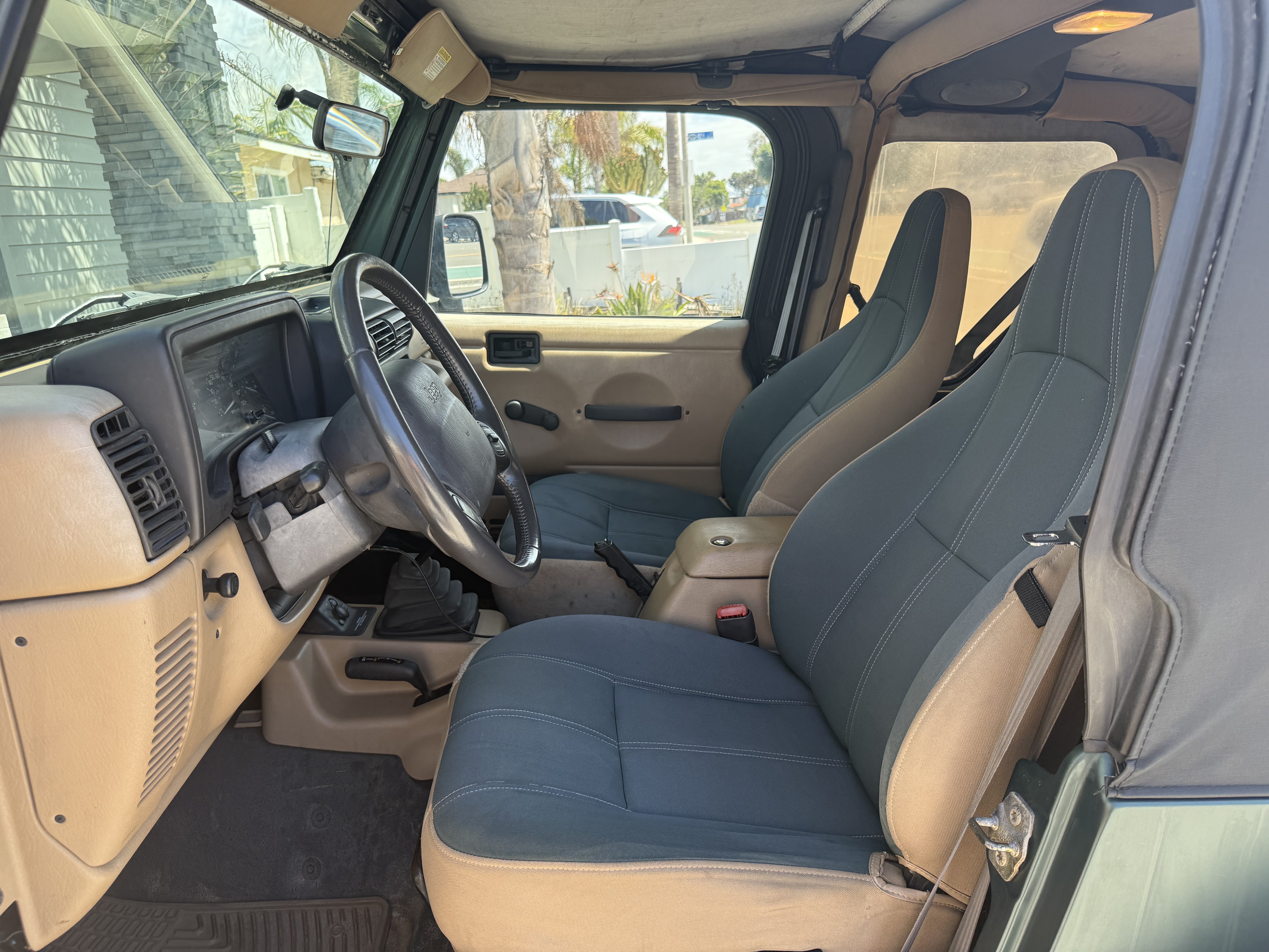 Used 2000 Jeep Wrangler Sahara AWD/4WD image 11