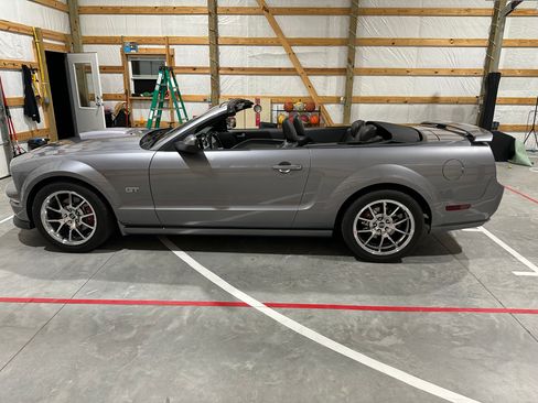 Used 2006 Ford Mustang GT Premium image 1